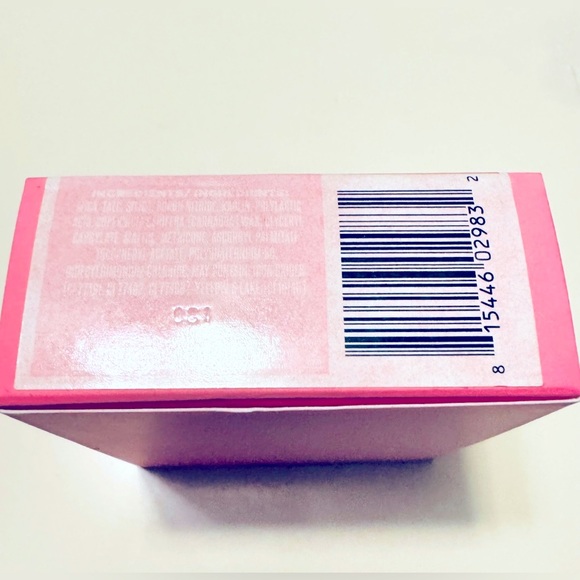 Jeffree Star Magic Star Setting Powder - Picture 4 of 4